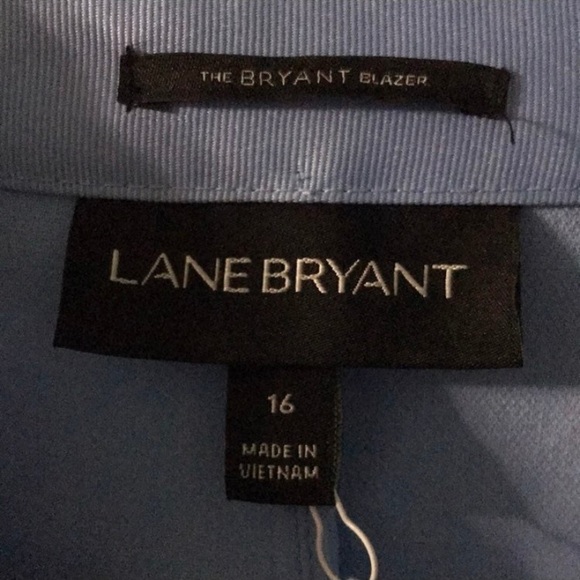 Blazer - Picture 4 of 4